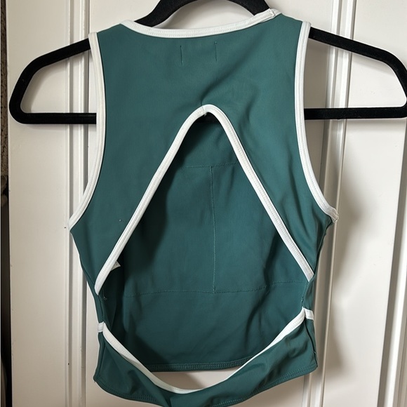 YLLW The Label Set - Picture 7 of 8